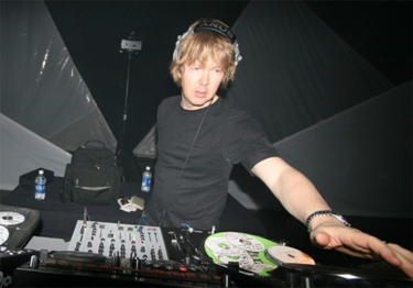 Radar: Bedrock Warehouse Party